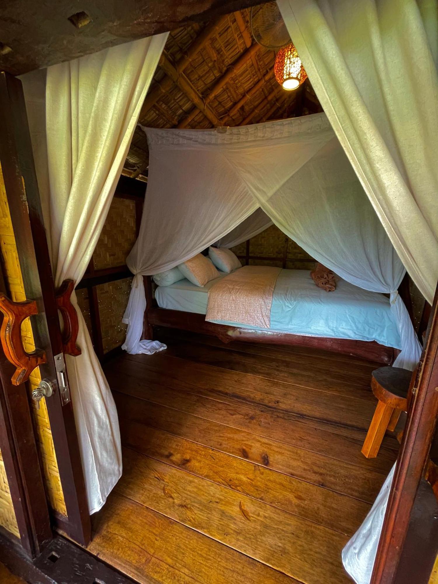 Rinjani Lighthouse Hotel Сенару Екстериор снимка
