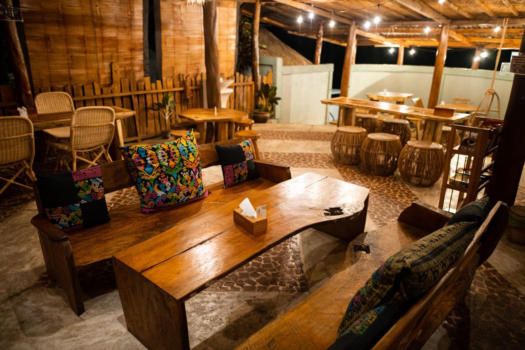 Rinjani Lighthouse Hotel Сенару Екстериор снимка