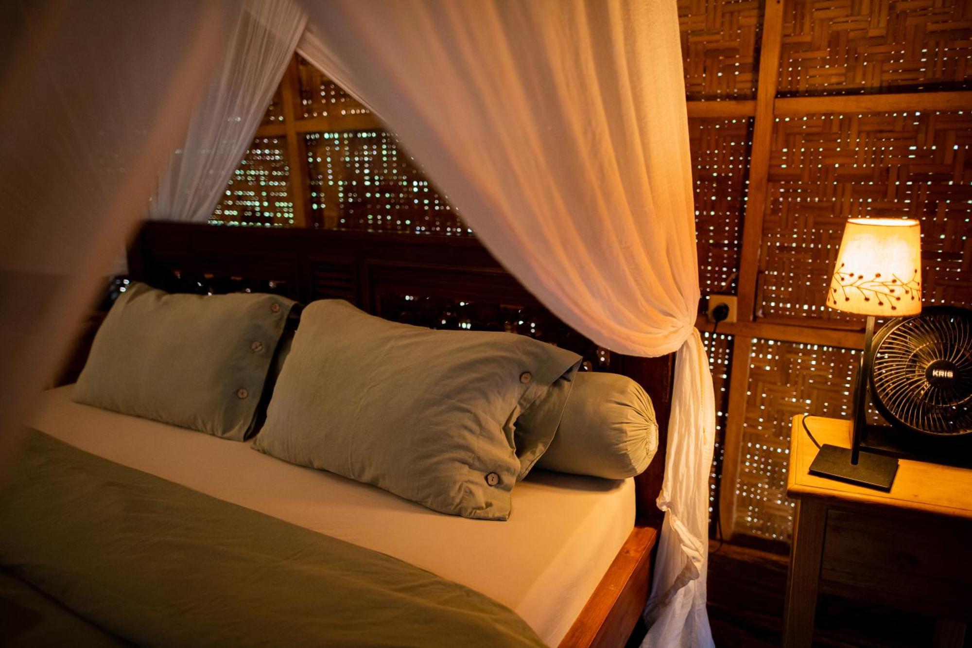 Rinjani Lighthouse Hotel Сенару Екстериор снимка
